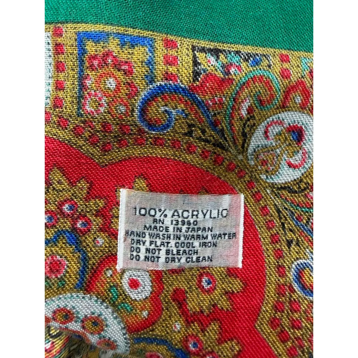 Elegant Paisley Patterned Green Women's Scarf - Image 7