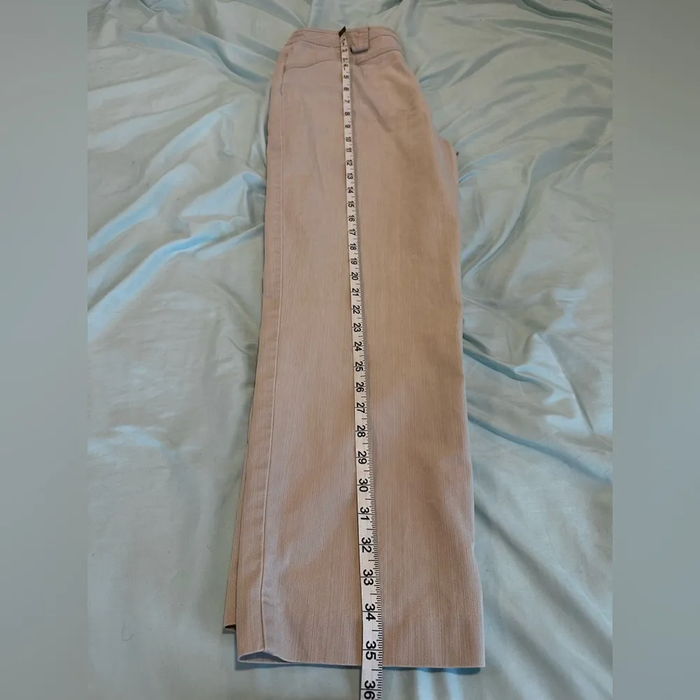 Talbots Women's Khaki Pants Size 4. Light Beige. Woven Fabric. Unique Waistband. - Image 5