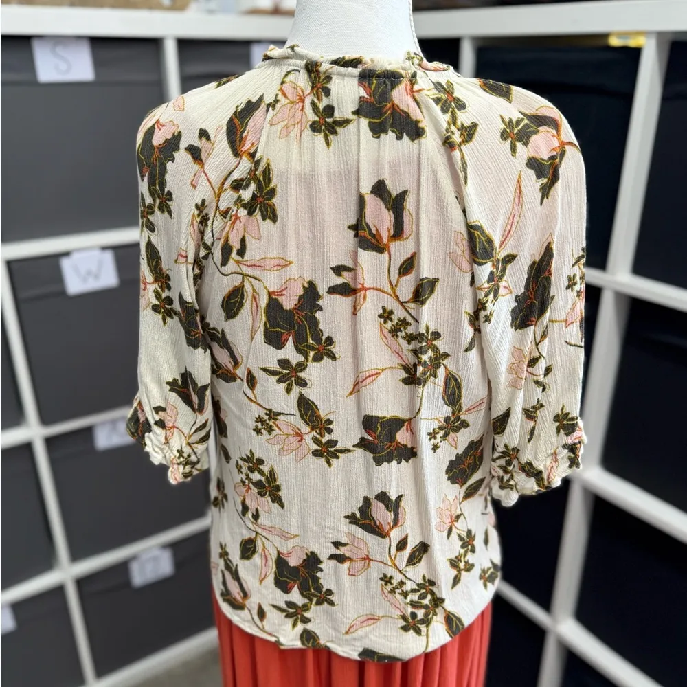 Studio B by Bobeau Floral Print Button Front Ruffled Crepe Women's Top - Image 3