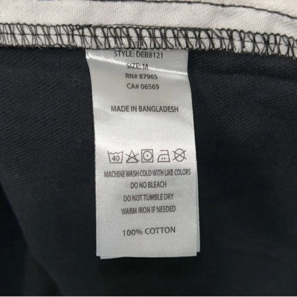 Elan Black & White Distressed Color block
Jacket/Shirt(Size Small) - Image 6