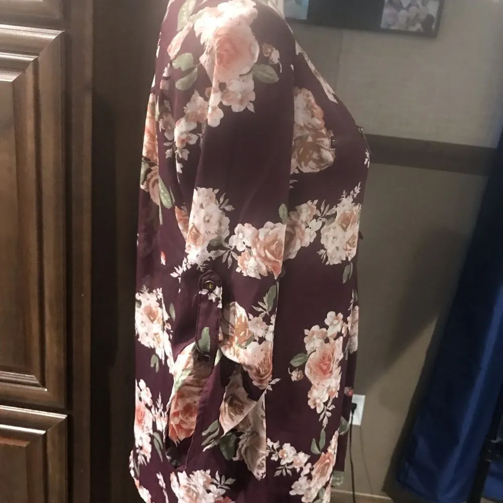 Rue 21 Size Medium Burgundy Floral Blouse - Image 12