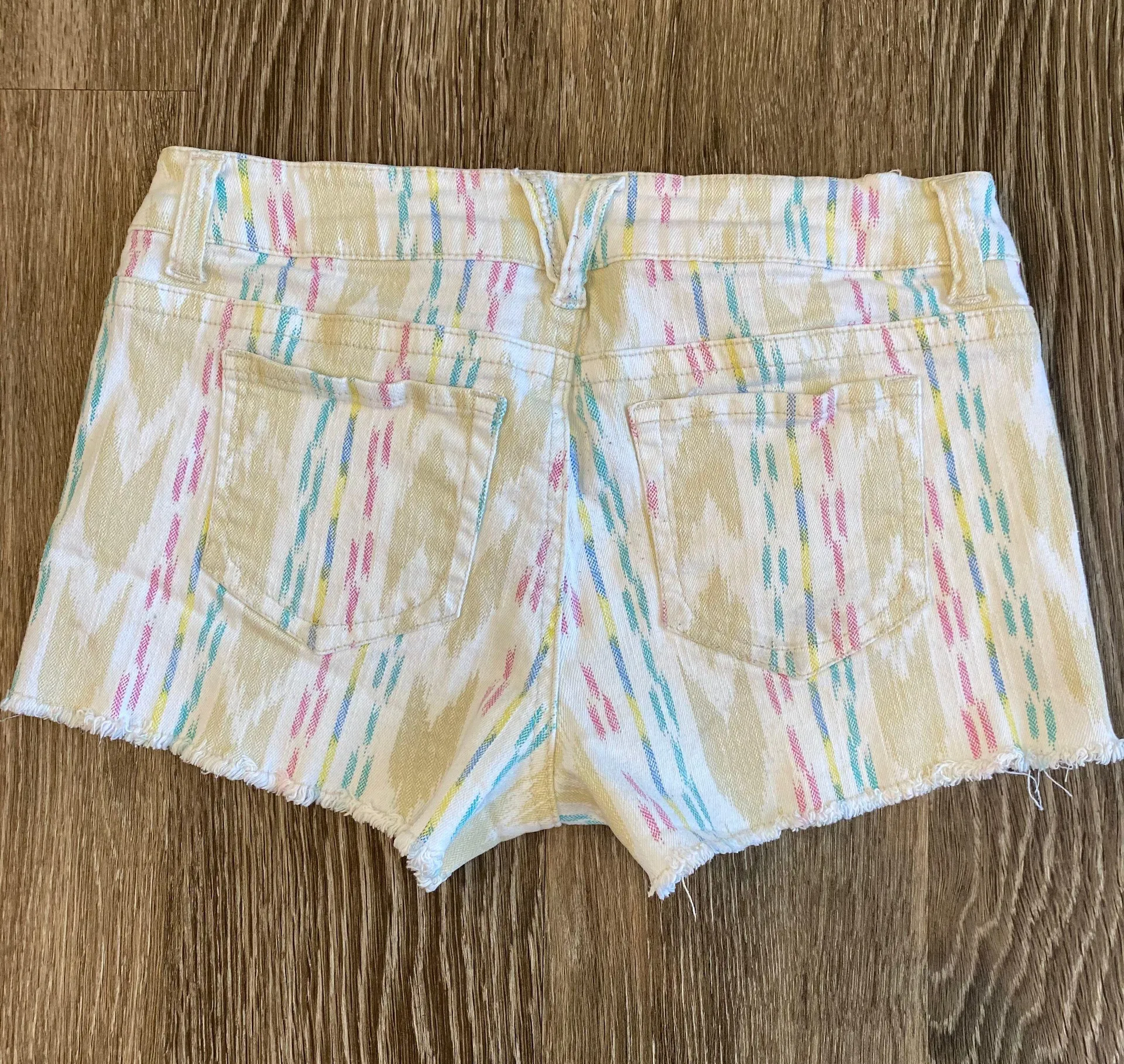 Womens Mossimo Aztec Print Shorts - 7 - Image 4