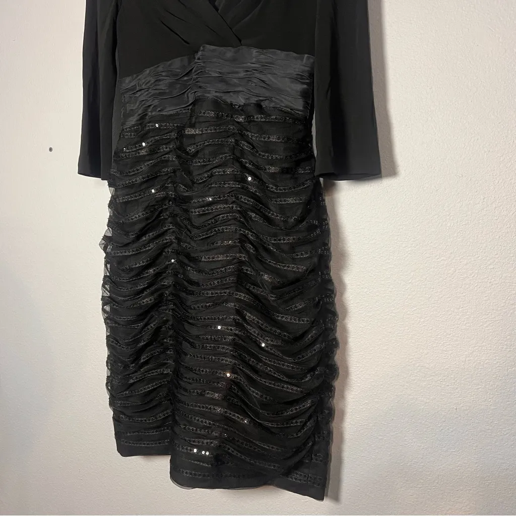 Kay Unger Mini Dress Black Long 3/4 Sleeve Deep V-Neck Sequins Detail Size 8 - Image 2