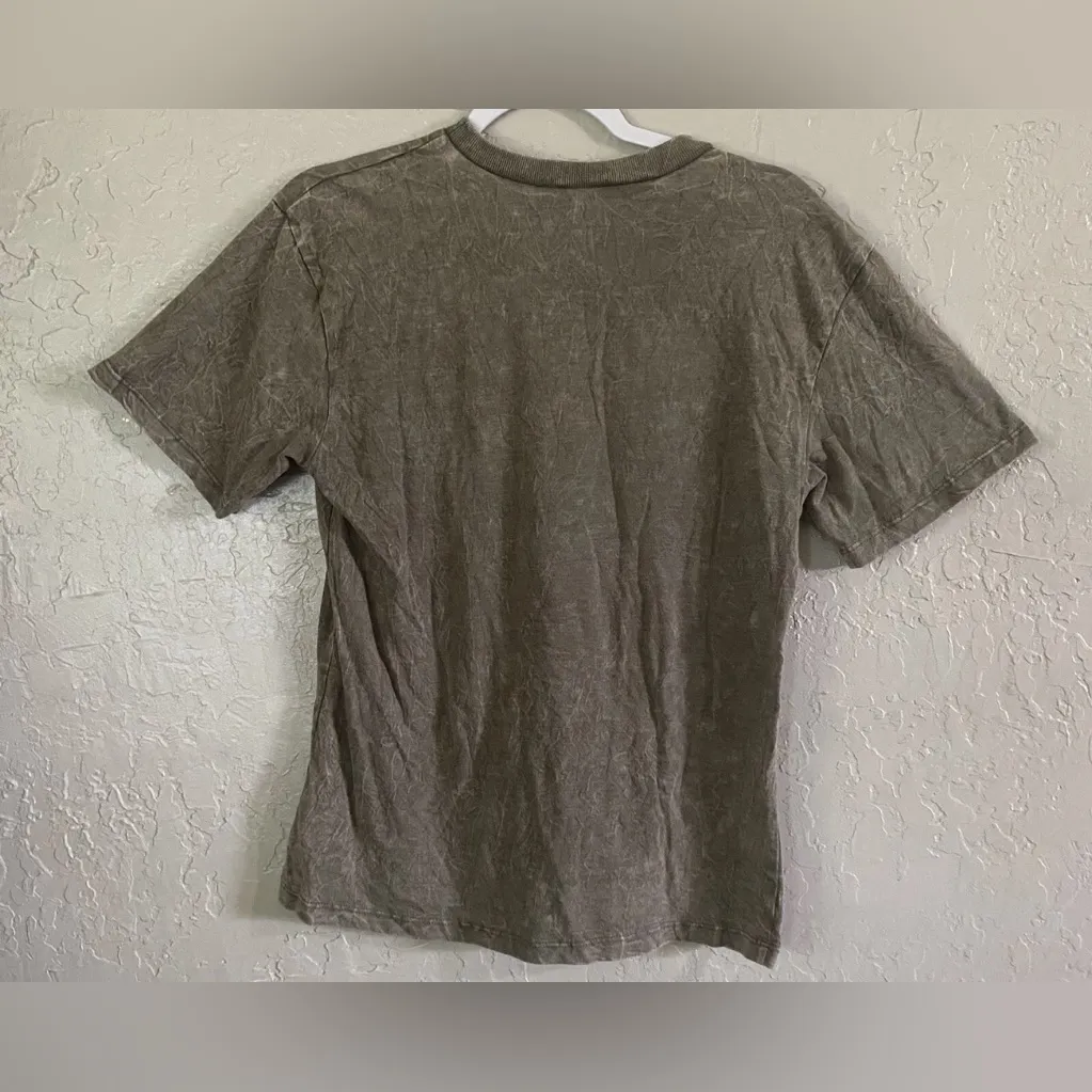 No Boundaries Wander With Love Graphic Tee -Small - Image 9