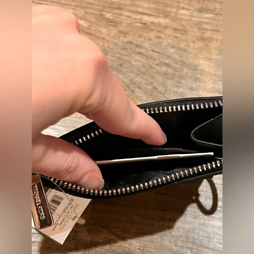 NWT Michael Kors Wallet - Image 2