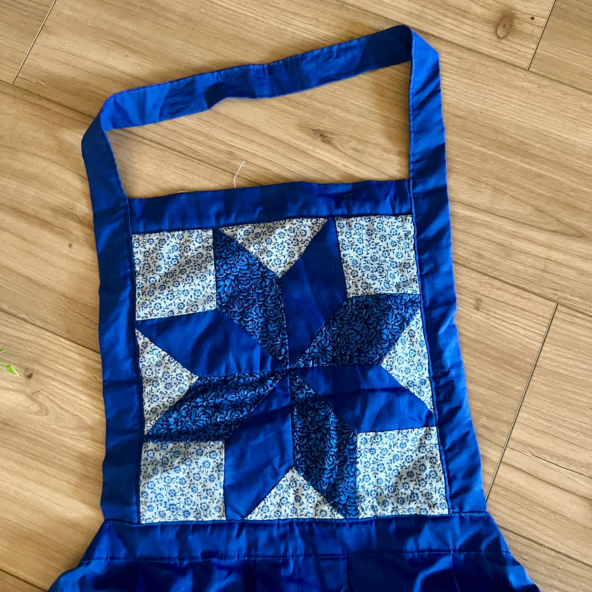 Vintage  Apron - Image 3