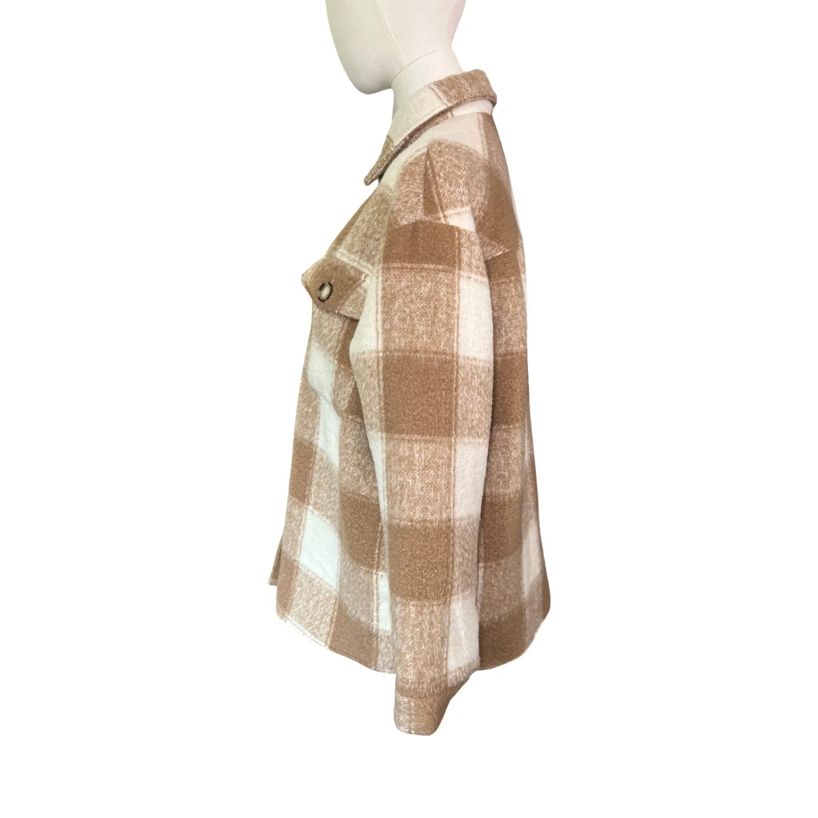 AQUA  Tan White Plaid Shacket Jacket Coat Medium Pockets Button Front EUC - Image 4