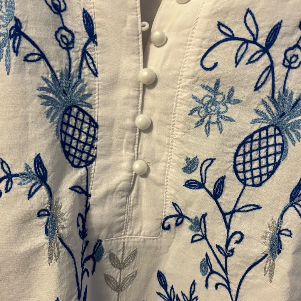 Adore White Fabric Label Size M - Image 7