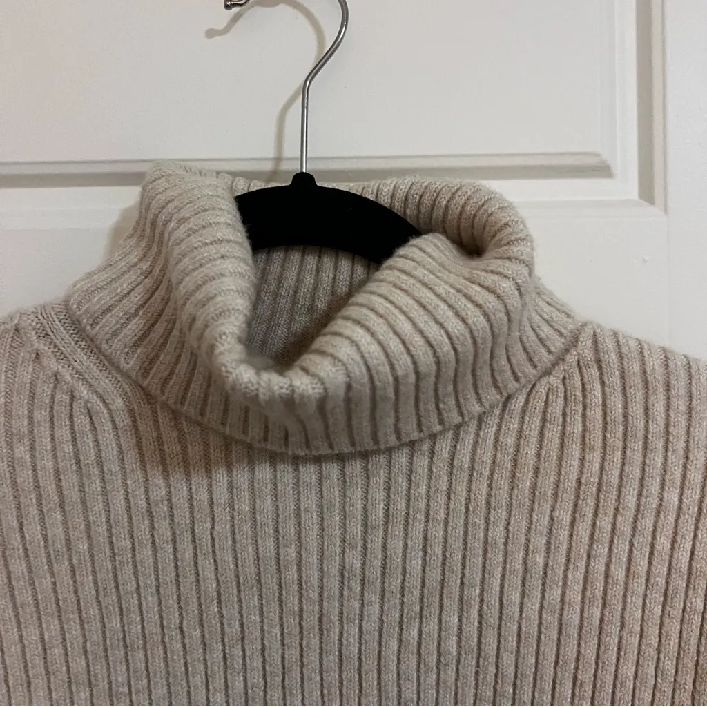 Marine Layer Oatmeal Sweater - Image 4