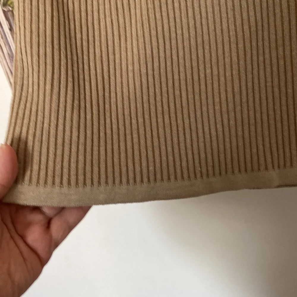 COPY - NWT DKNY SWEATER PENCIL SKIRT LARGE - Image 3