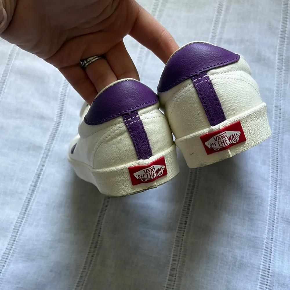 Vans Off The Wall Low Top Tri-Tone Sneakers. - Image 5