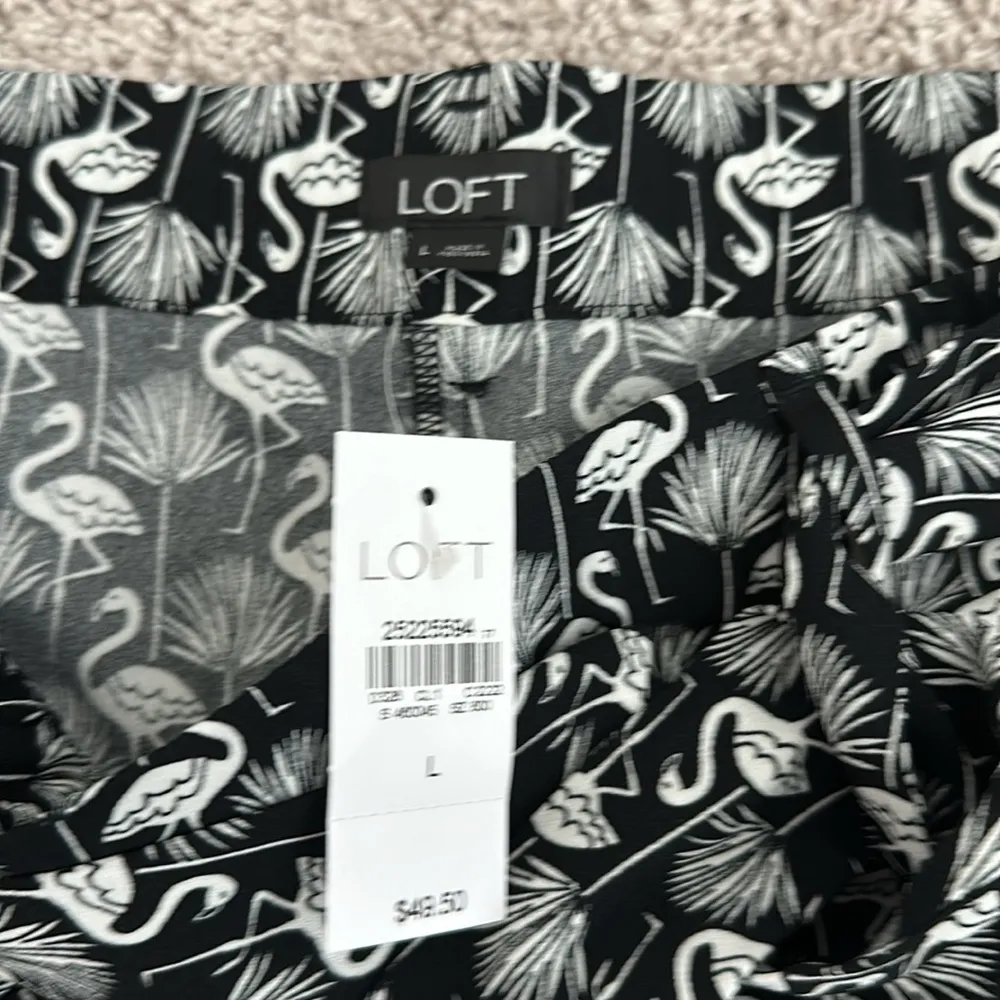 NWT Loft Elastic Waist Shorts With Tie Belt Sz L - Image 2