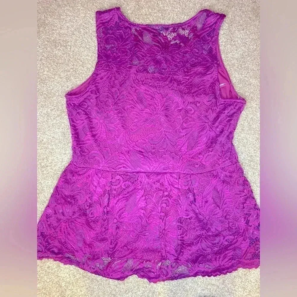 Women’s purple lace tank top - Image 3
