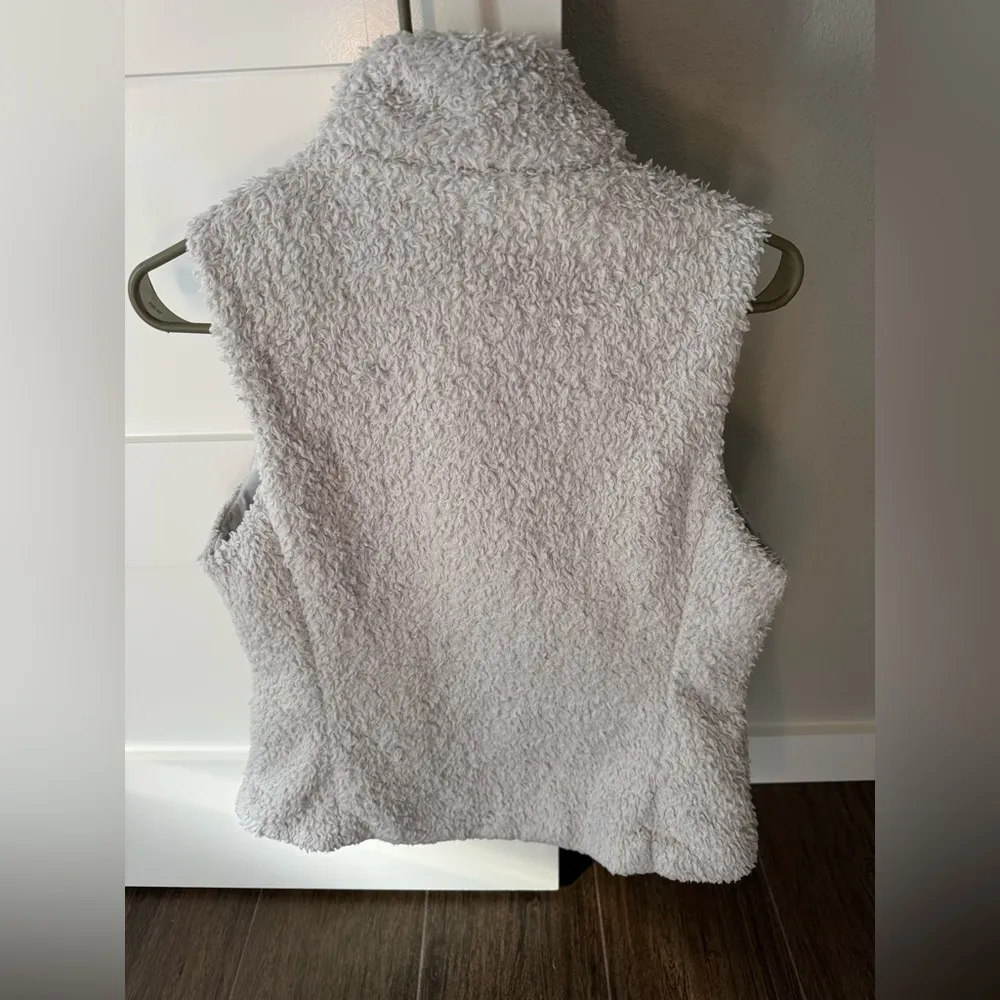 Women’s Grey  vest - Image 3