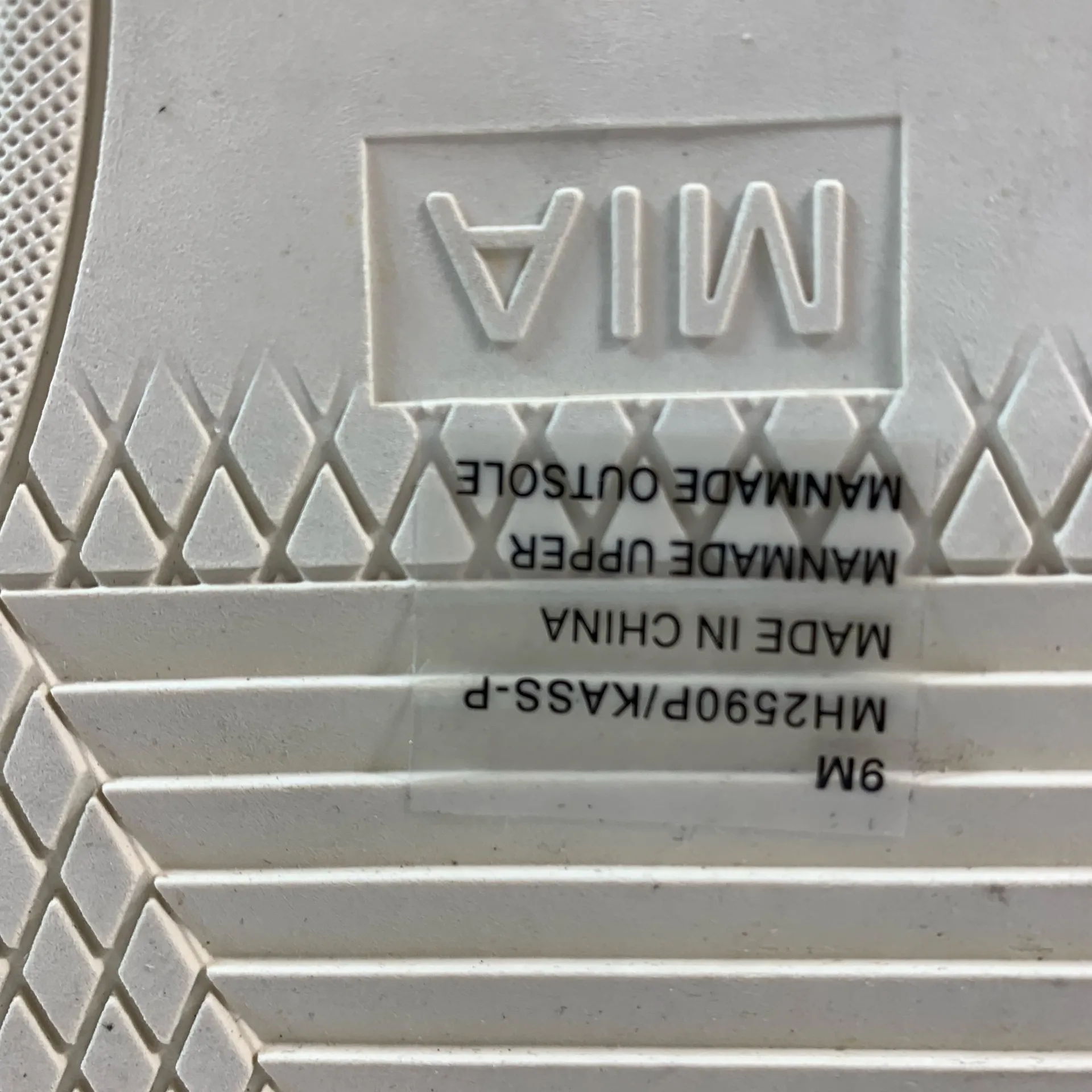 Mia Kass-P sneakers MH2590P womens size 9M Cream/gray - Image 11