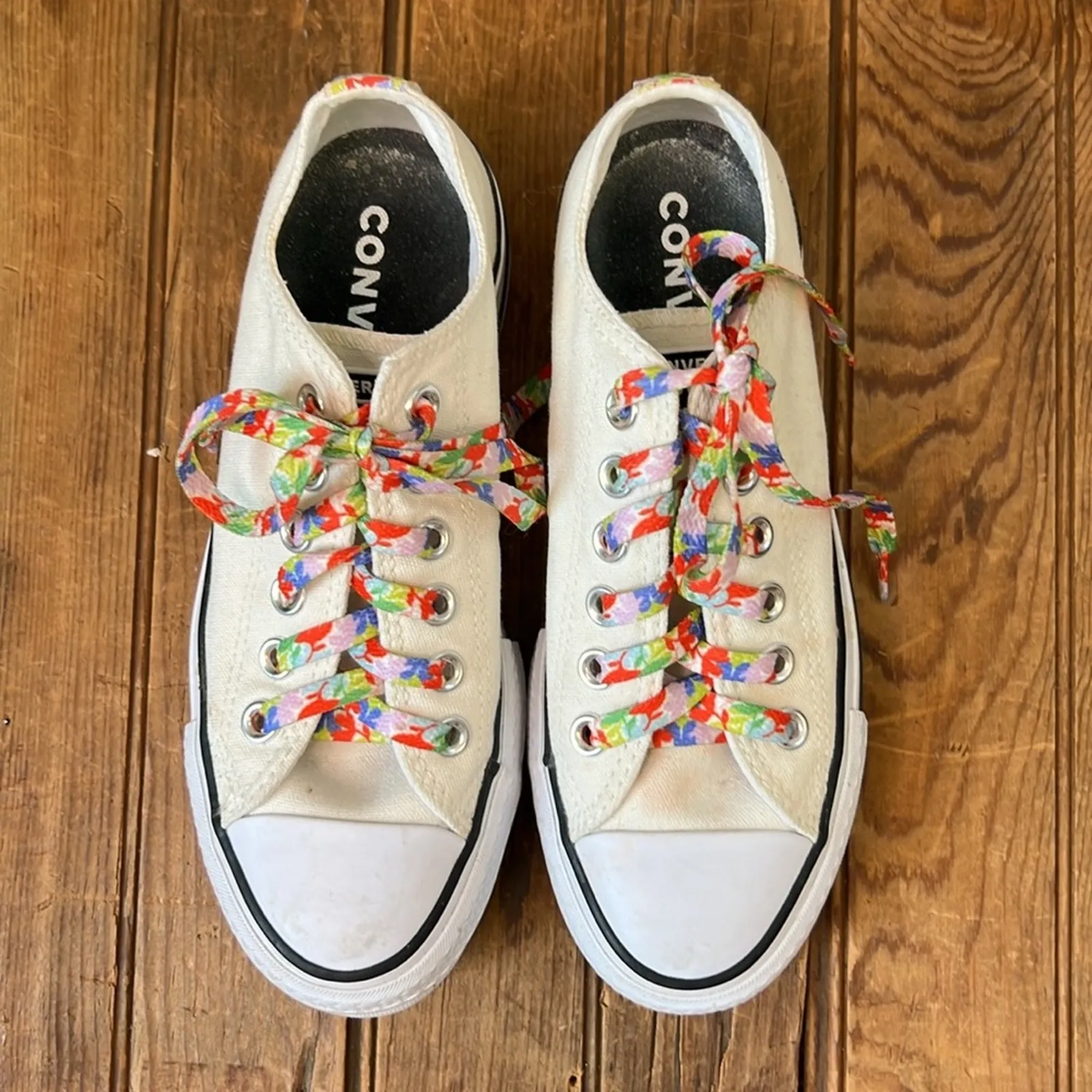 women’s kids Converse White and cream canvas, classic all star Sneakers - Image 2