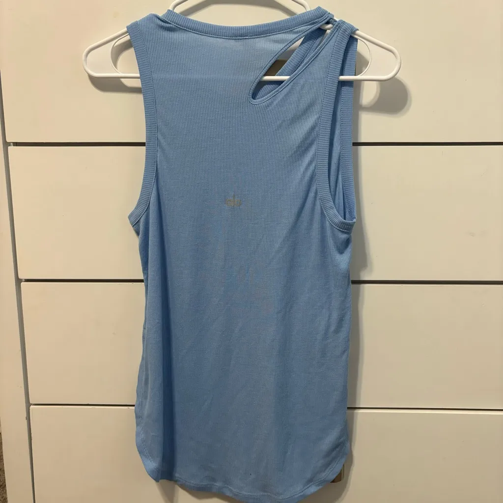 Alo Yoga Ribbed Peak Tank Top Blue - Image 3