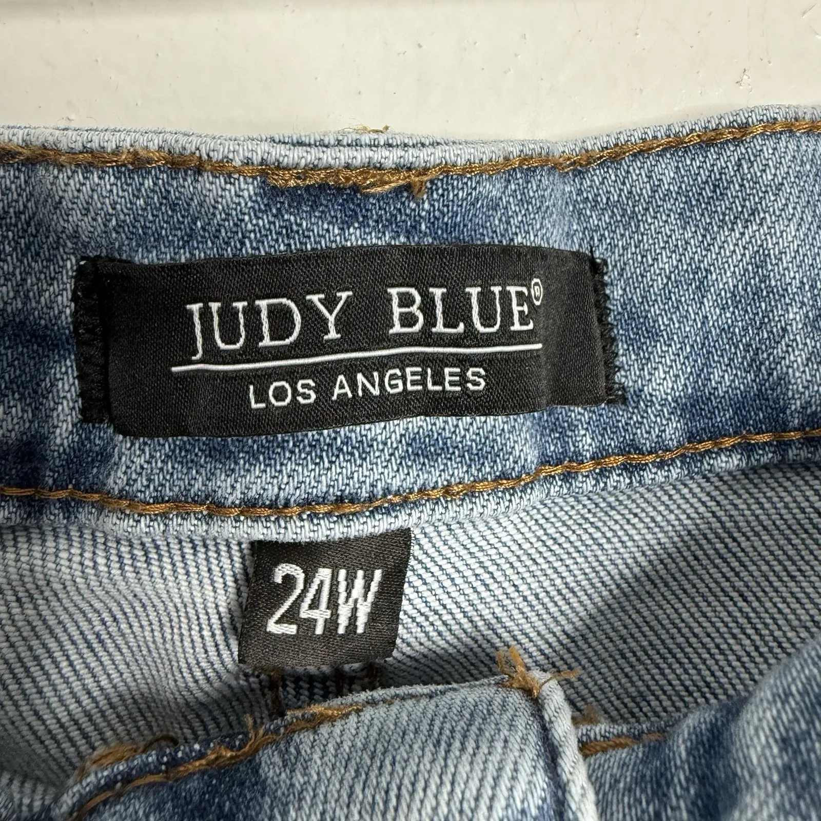 Judy Blue High Rise Wide Leg Cargo Pocket Jeans Light Blue Wash Size 24W - Image 3