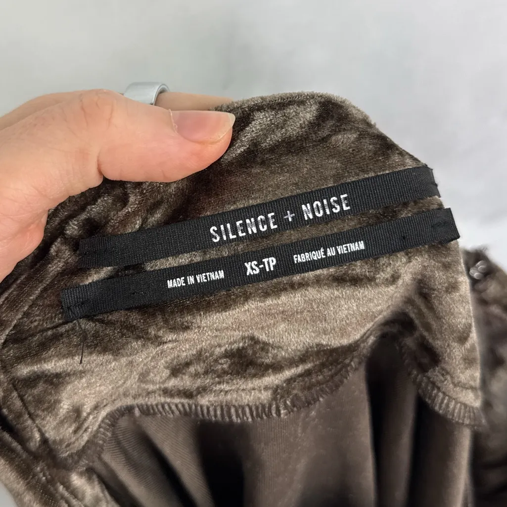 Silence + Noise Willa Crushed Velvet Asymmetric Hem Circle Skater Skirt Y2K XS - Image 9