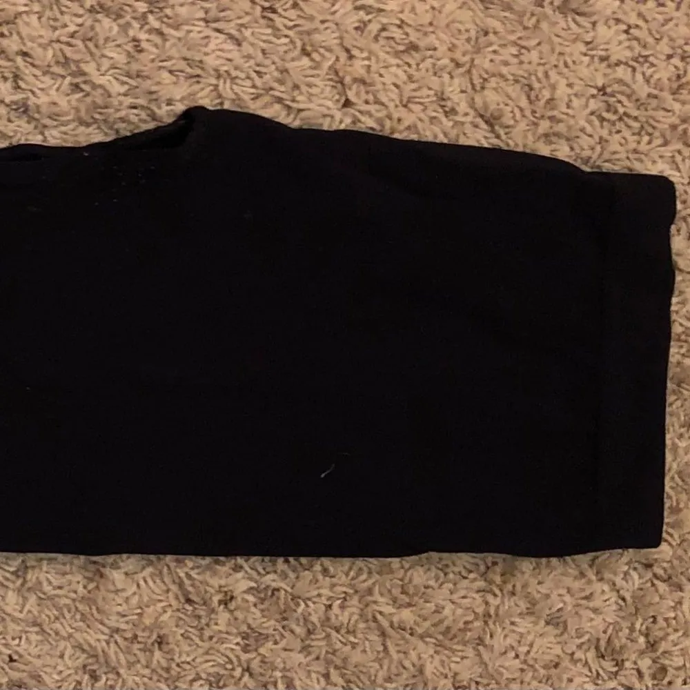 One Step Up Women’s Size S/M Black Seamless Leggings Soft Stretch Ankle Length - Image 4