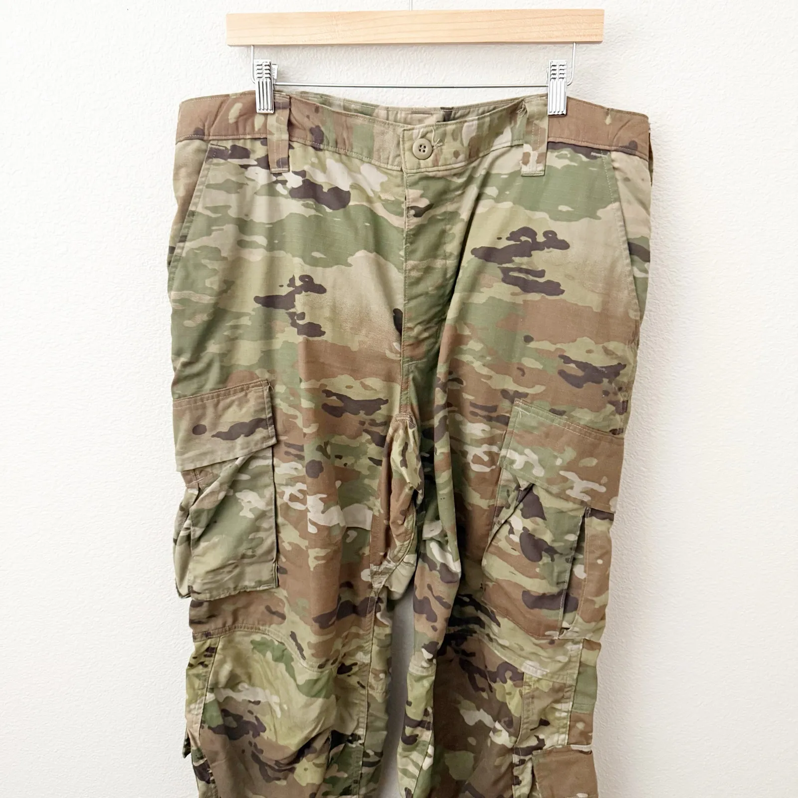MILITARY | Vintage Camouflage Camo Pants Cargo Army Tie Unisex | Large Long Green - Image 2
