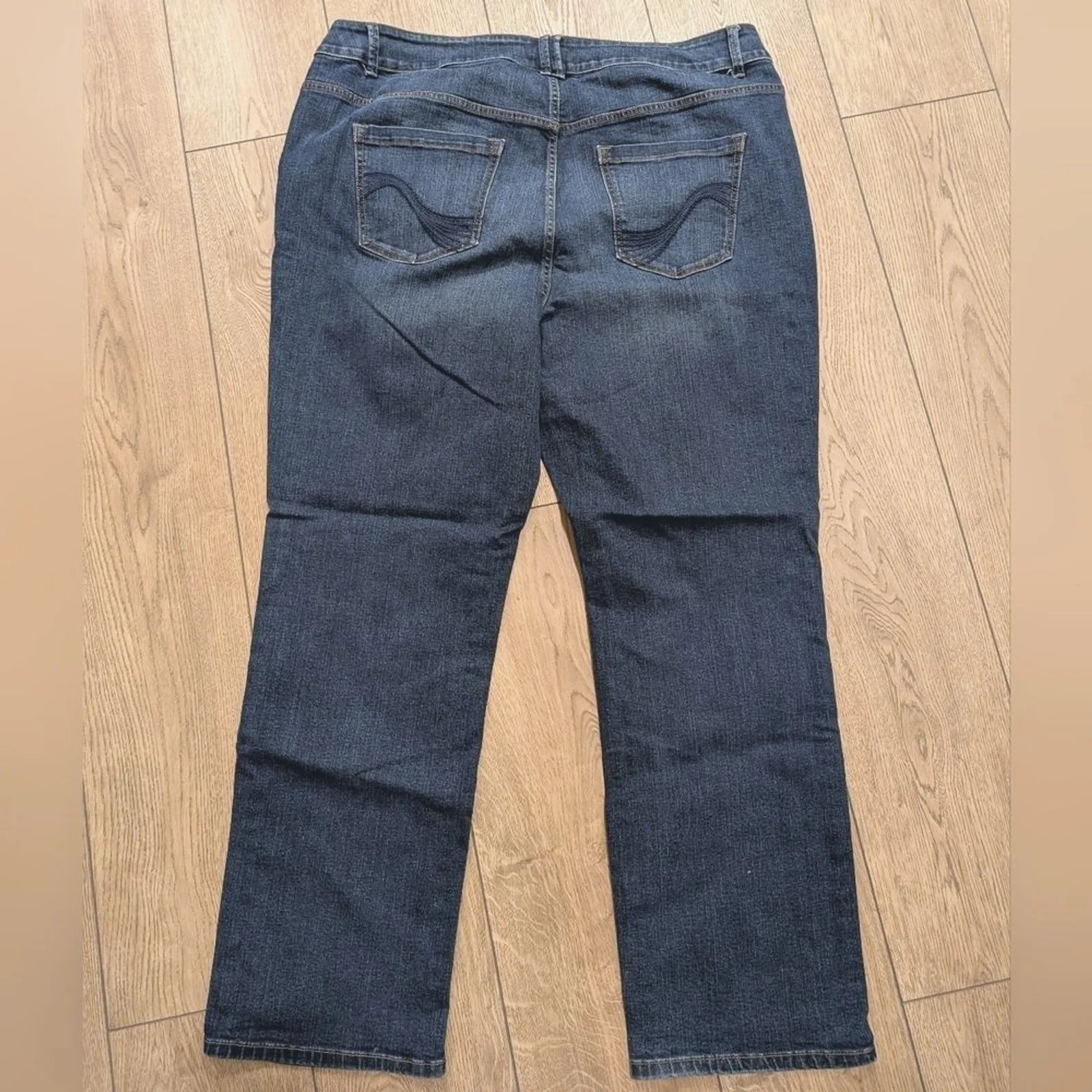 Lane Bryant Plus Size 22 Average 3X Straight Leg Jeans Stretch Genius Fit Ripped - Image 5