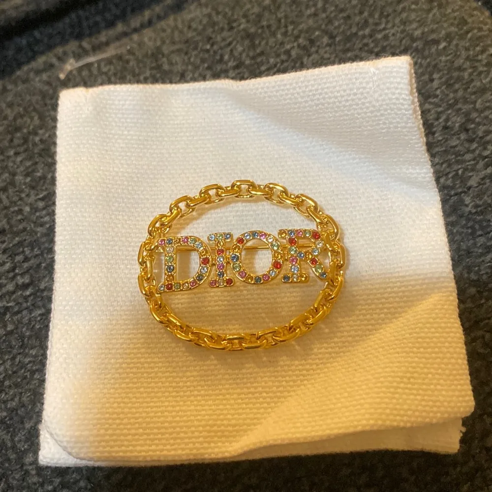 Revolution Brooch - Image 2