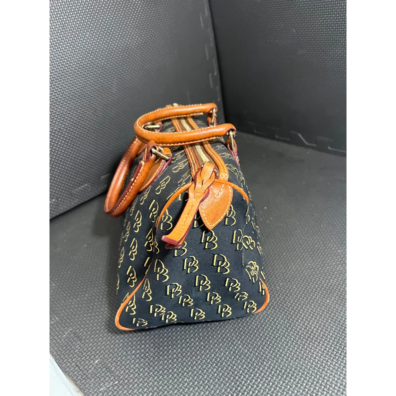 Y2K Dooney & Bourke Black Brown Monogram Handbag‎ Purse Leather Canvas - Image 2