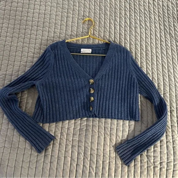 Urban Outfitter Cropped ribbed Cardigan in‎ Blue Size Small - Image 2