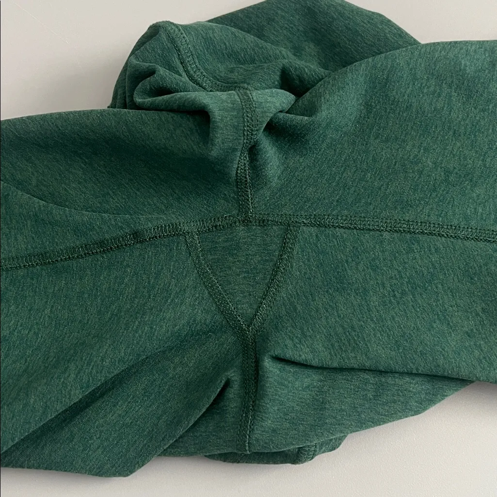 Beyond Yoga Spacedye Pocket Biker Shorts Green Size Small - Image 7