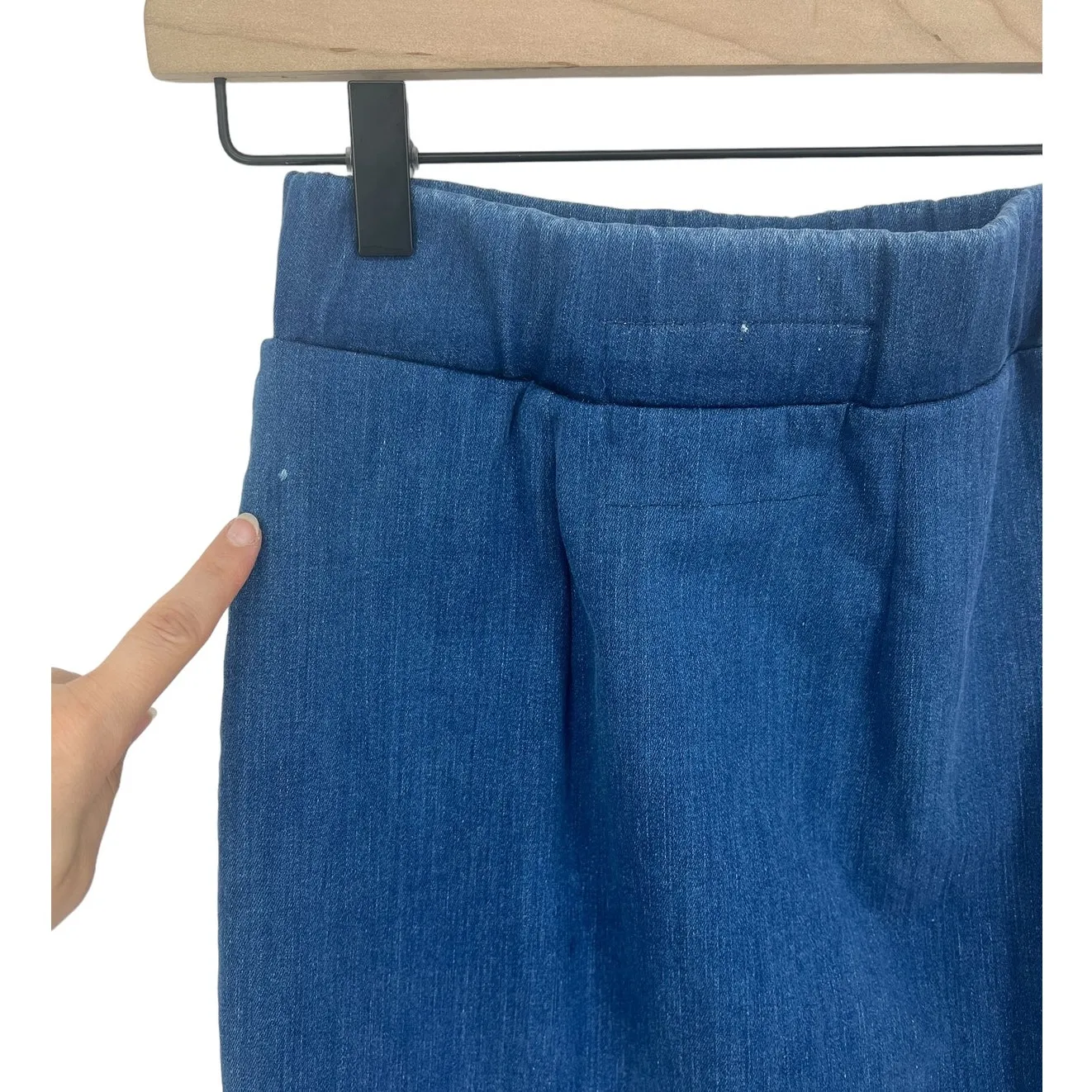 Frank & Eileen Unforgettable Skirt in Medium Wash with Grinding - Image 12