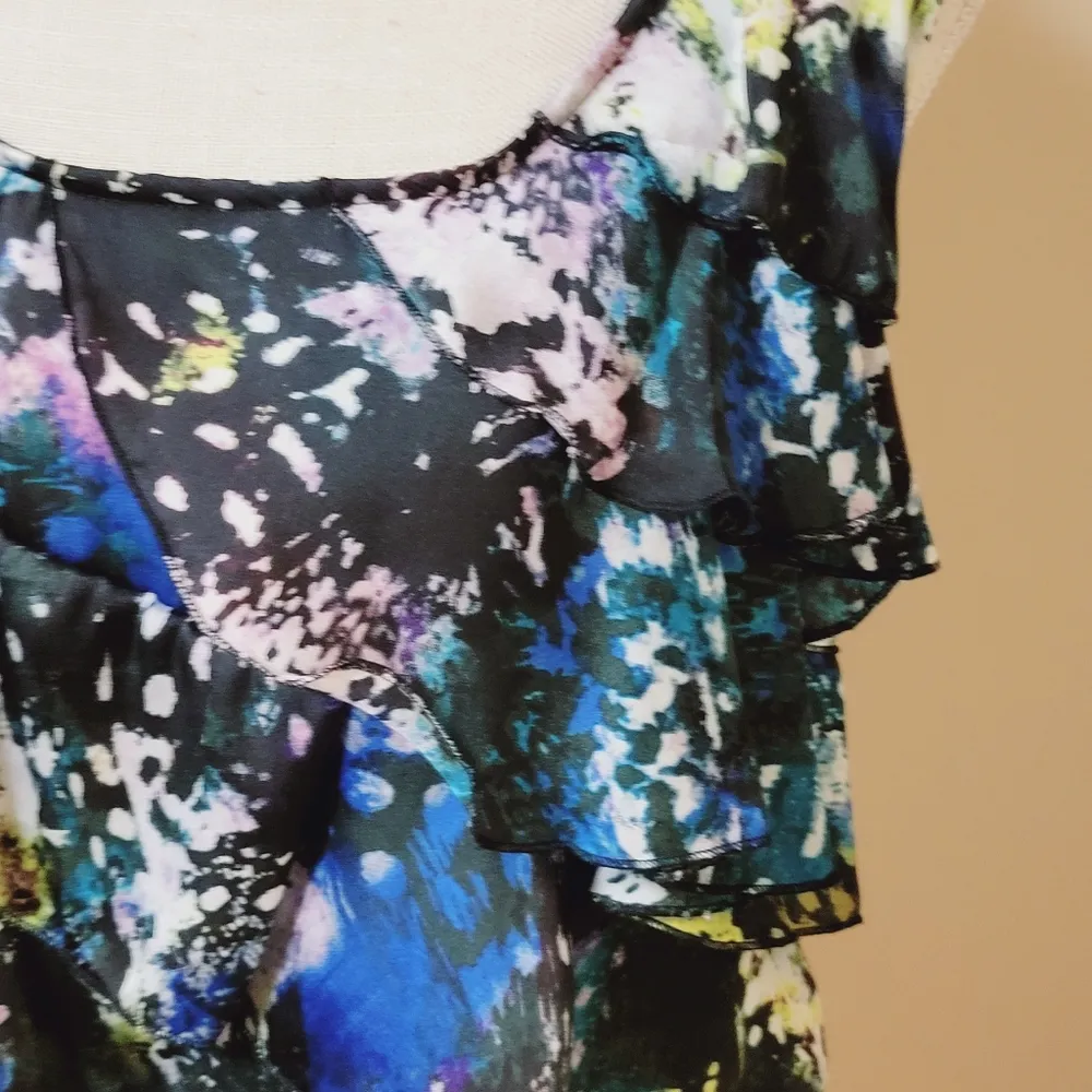 Spense printed ruffle blouse size medium - Image 3