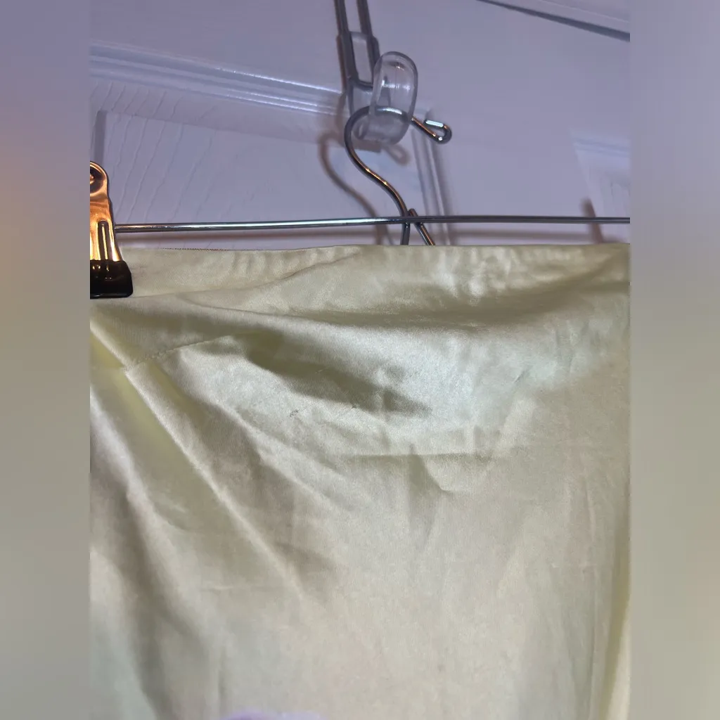 Runaway The Label Celeste Maxi Dress in Orchid Yellow - Image 6