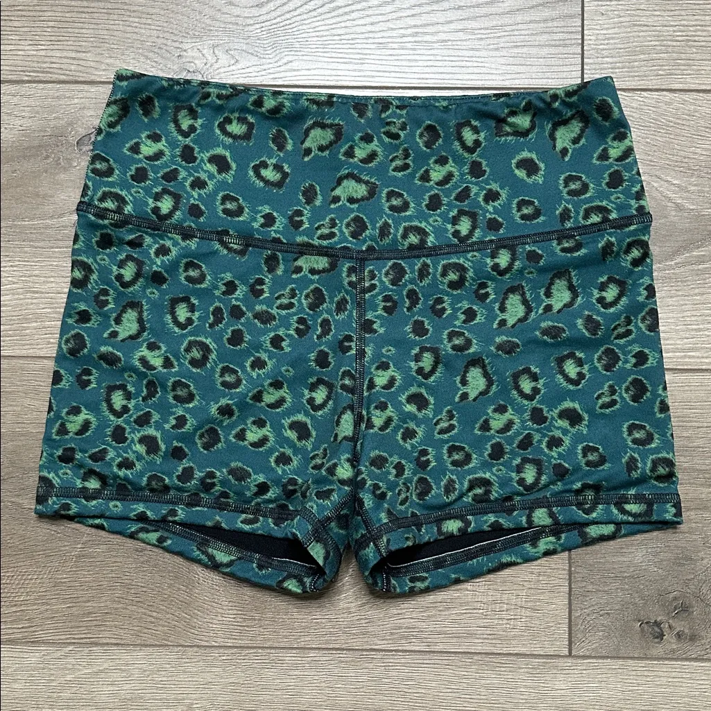 Fleo Booty Shorts Green Animal Print Size‎ Medium - Image 3