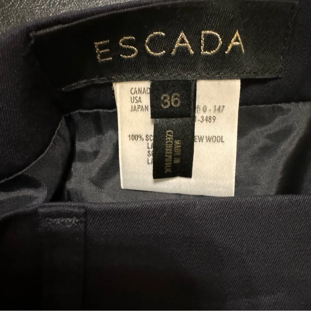 Vintage Escada Black 100% Wool Suit Skirt Size Small - Image 3
