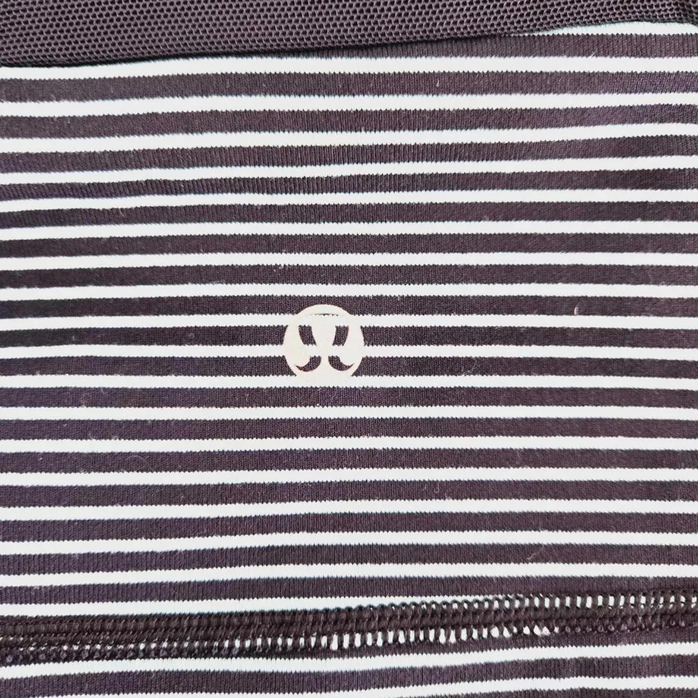 Lululemon Athletica scoopneck razor back tank top size 8 - Image 3