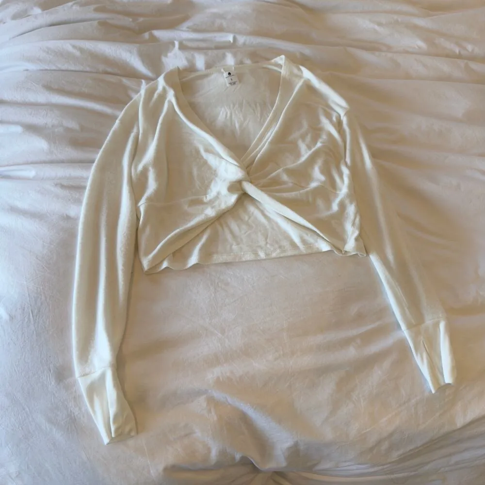 Spiritual Gangster White Long Sleeve Twist Front Top Size S Soft & Comfy - Image 2