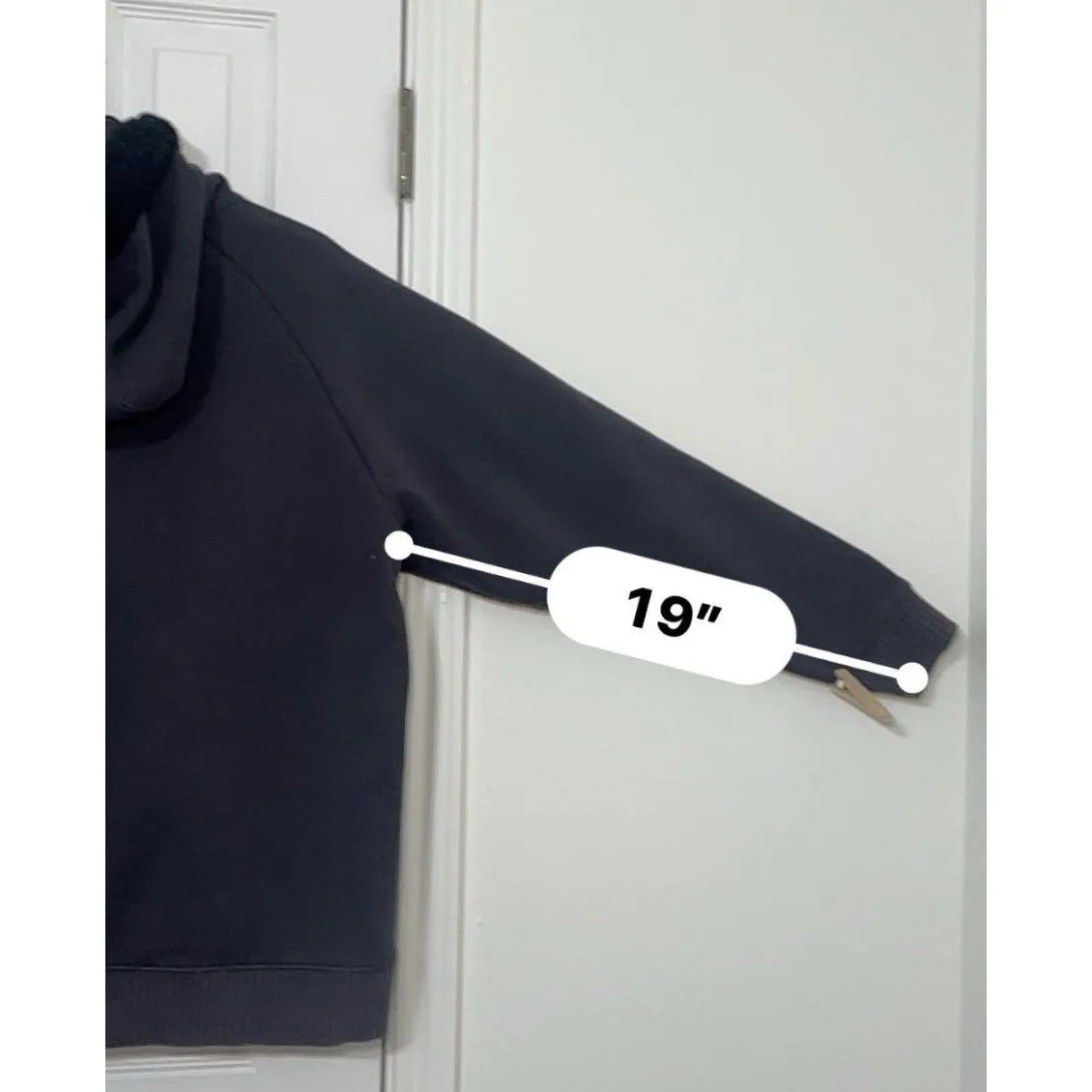 Cabela's Hoodie Full Zip Sherpa Lined Gray Purple Accents Deer Skull Women's XL - Image 9