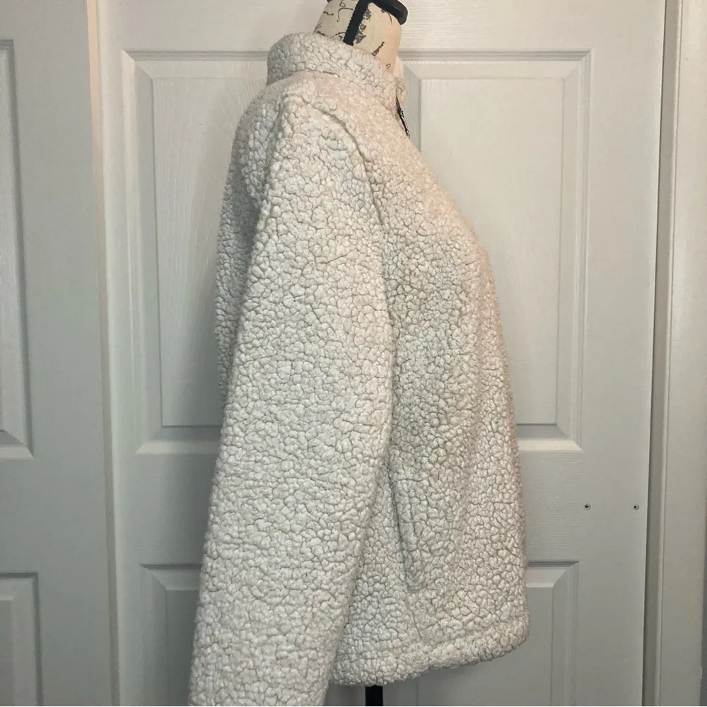 Time and Tru Teddy Bear Pull Over - Image 5