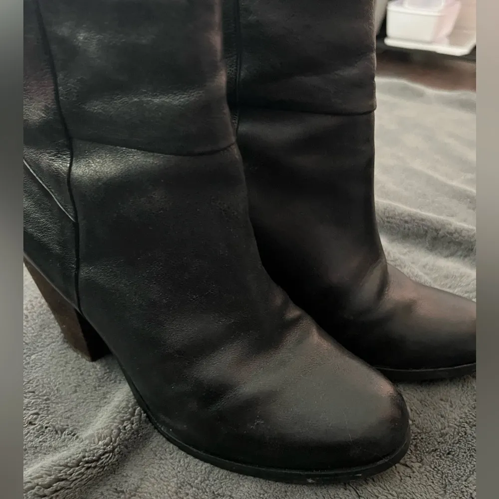 Black leather bootie Size 9 - Image 3