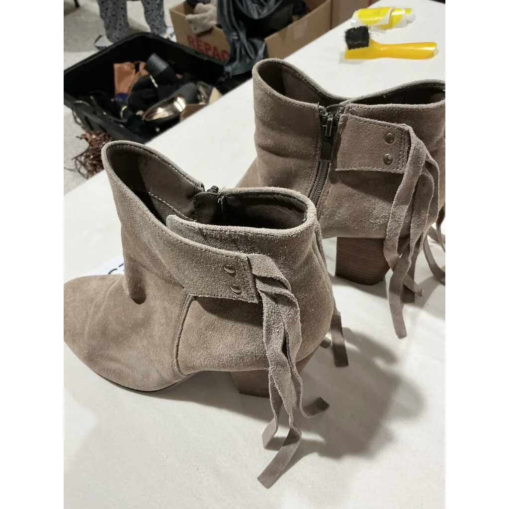 Woman’s Franco Fortini Lyza Tan Suede Side Zip Block Heel Bootie 9.5 Fringe - Image 3