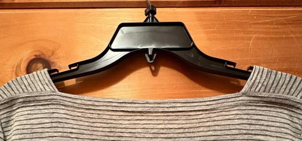 LOFT Relaxed Gray Ribbed Long Sleeve Blouse size M - Image 6