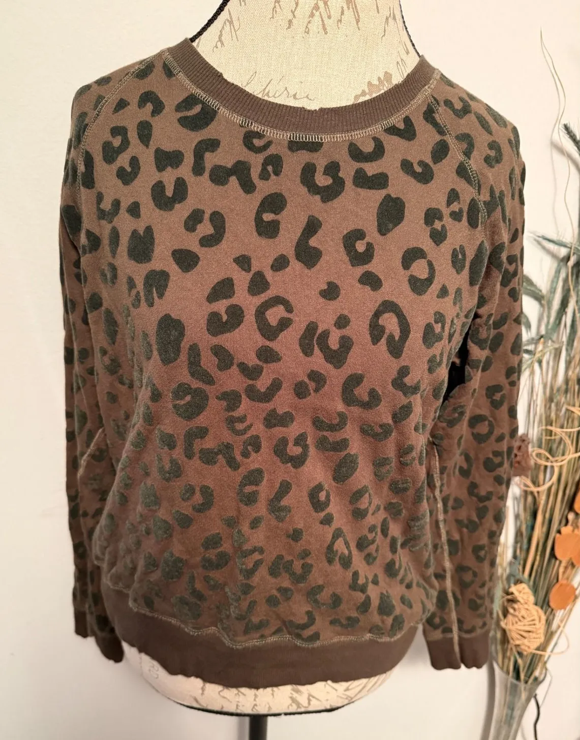 Rails Women Leopard Print Crewneck Long Sleeve Sweatshirt Top Size M - Image 1