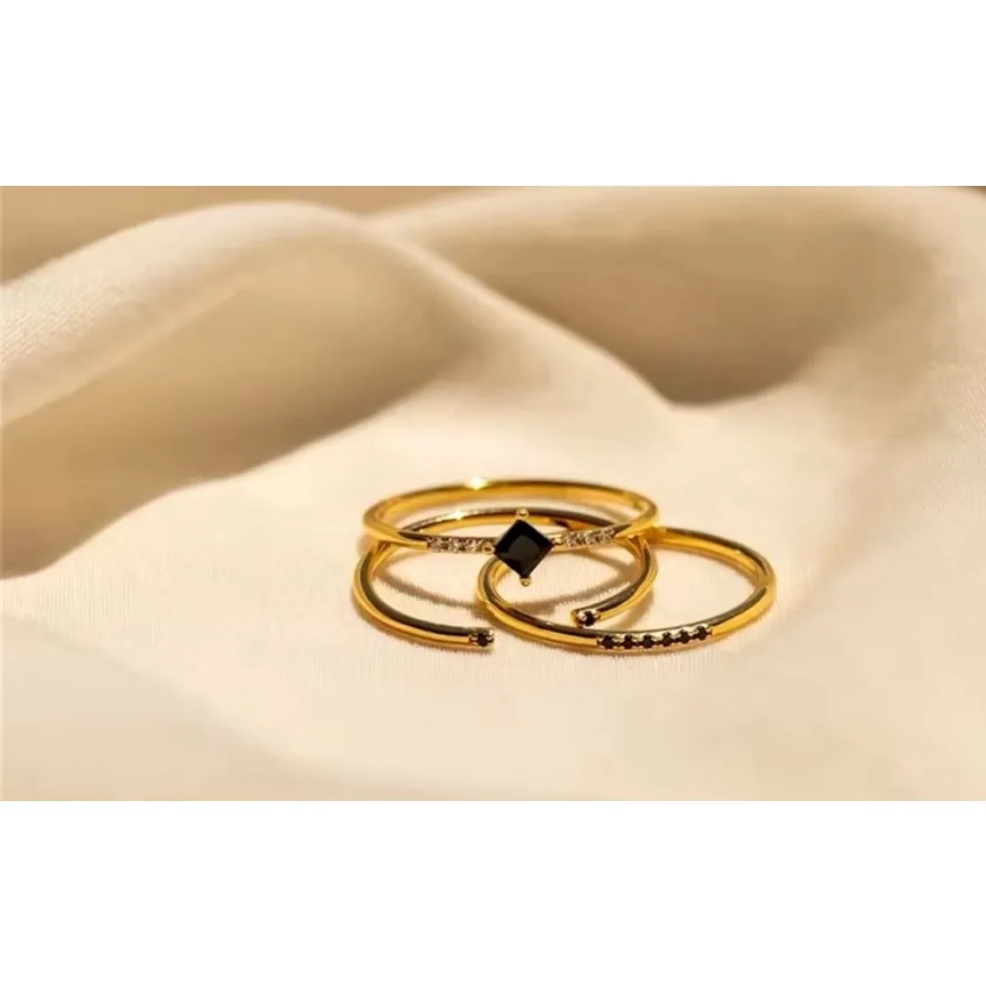 NEW Women's Dainty 14k Gold Plated S925 Black Melee Diamond Ring‎ Size 6 - Image 8
