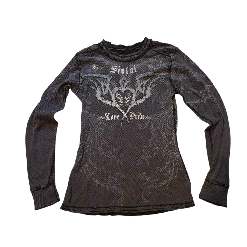 Sinful by Affliction Y2K Grunge Graphic Reversible Thermal Long Sleeve Top - Image 12