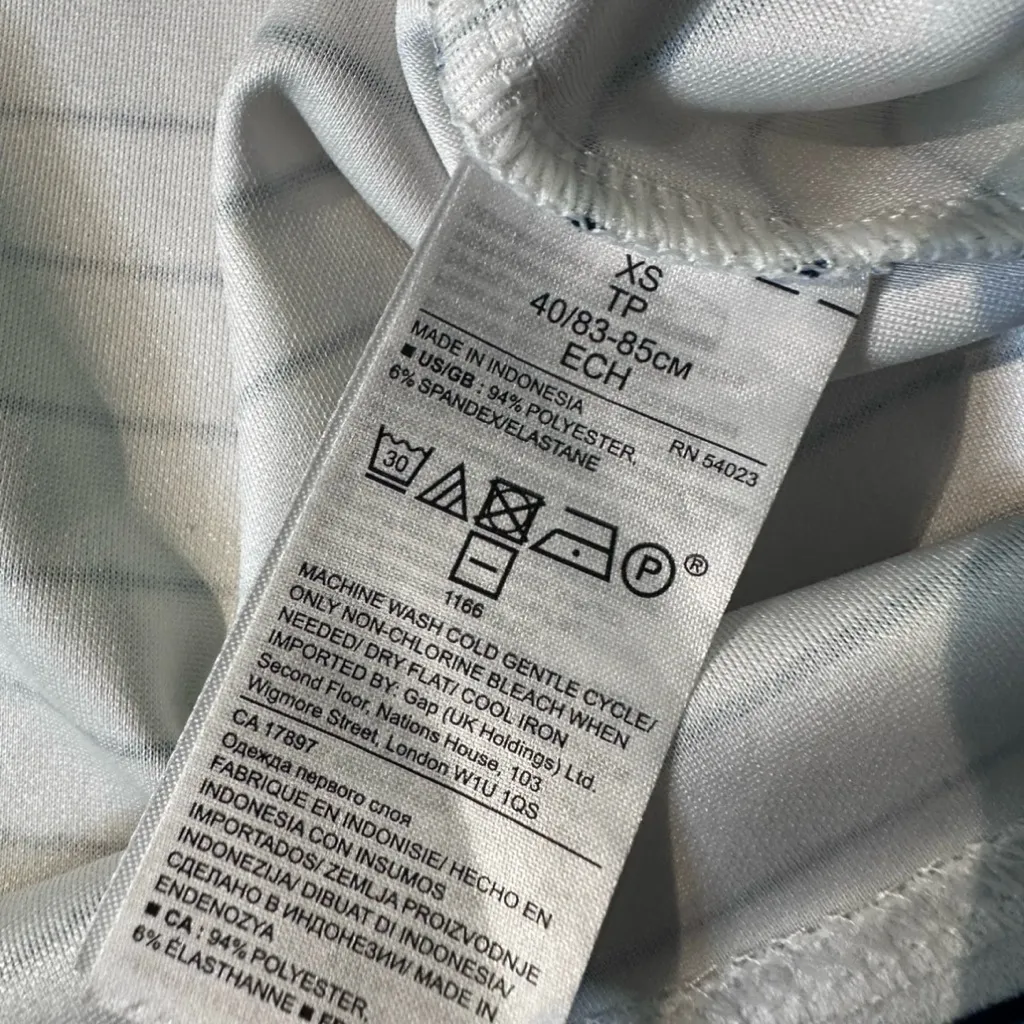 Banana Republic Striped Blouse Neck Bow - White  Navy Nautical Stripes,Size XS‎ - Image 6