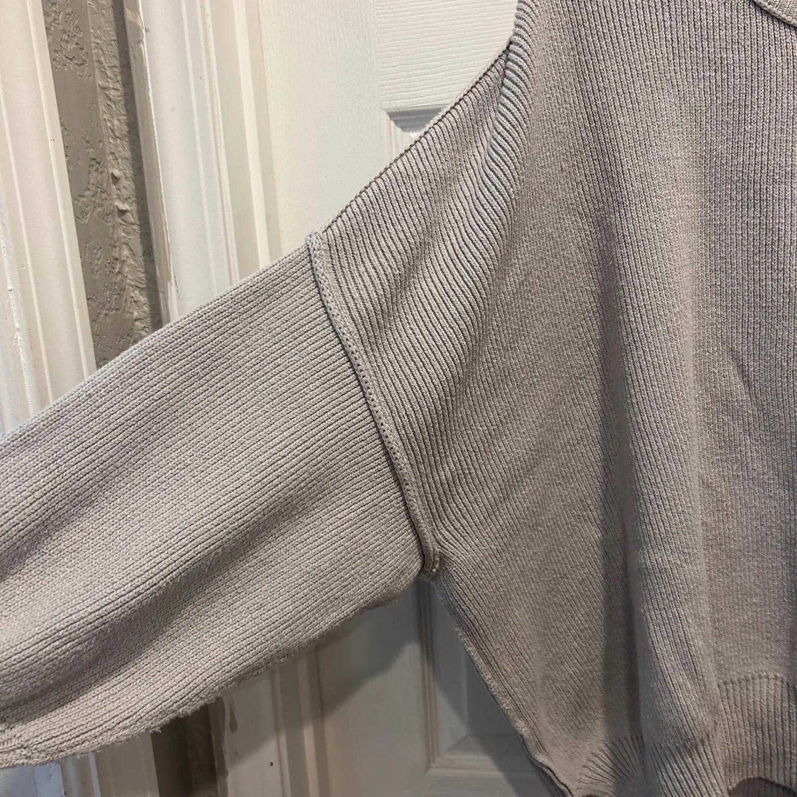 Urban Daizy Women's Gray Ribbed Knit Pullover Poncho Sweater Dolman Sleeve Large - Image 3