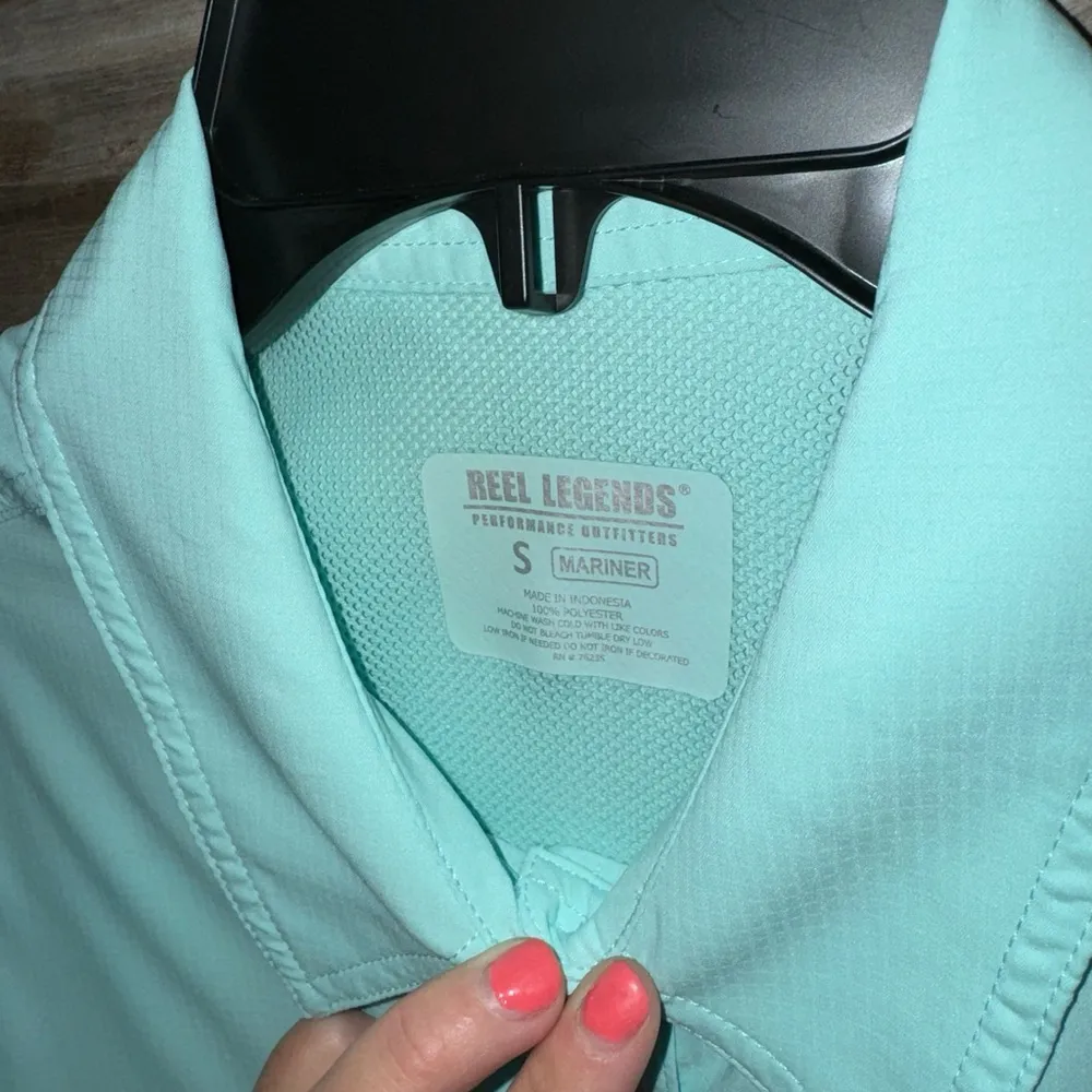 Reel Legend- womens small-performance outfitter- Mariner - Image 3