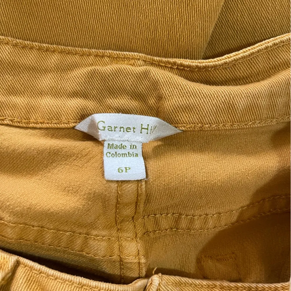 Women’s Garnet Hill mustard colored straight leg jean pants, size 6P - Image 3