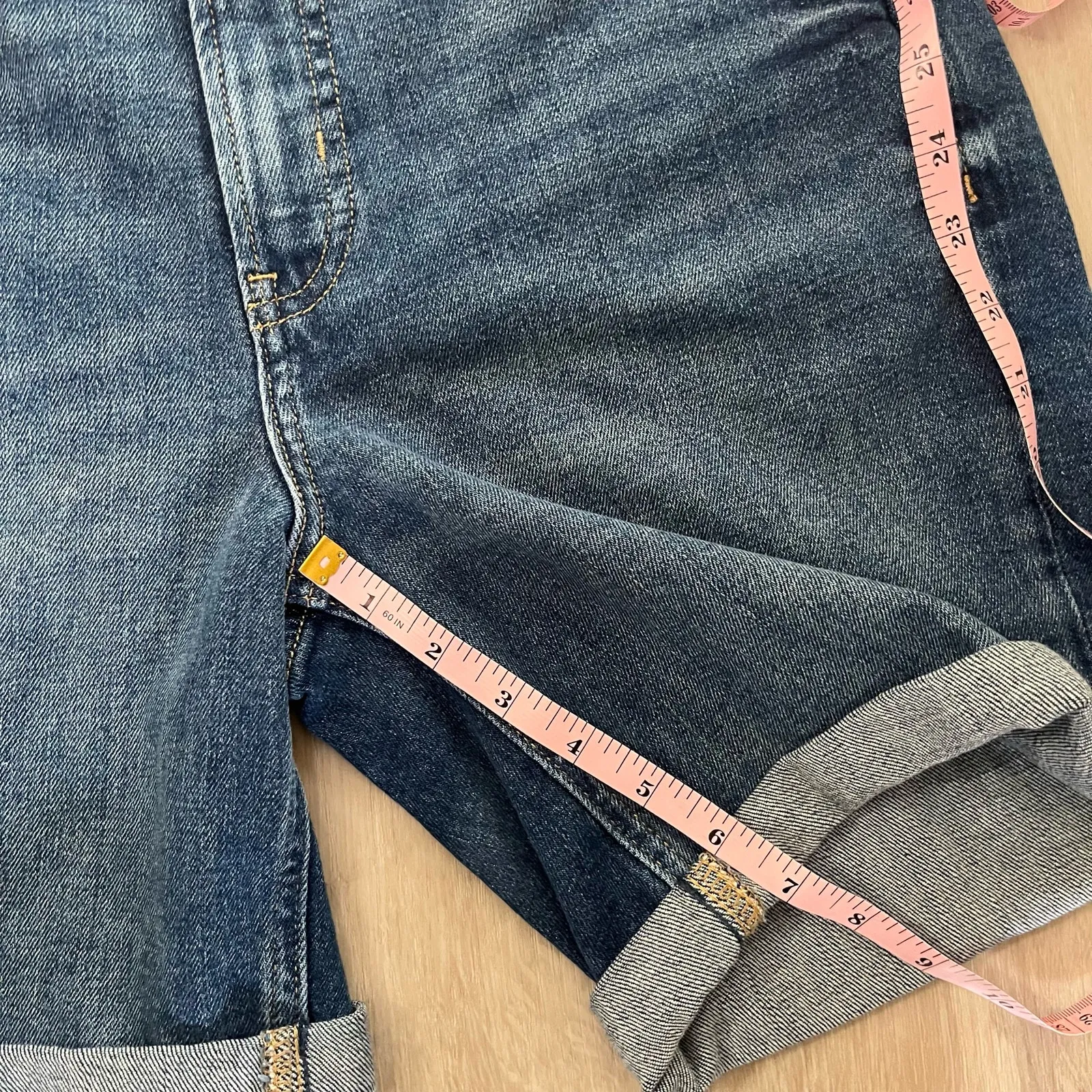 Old Navy Women’s High Rise OG Straight Jean Shorts Size 8 - Image 10